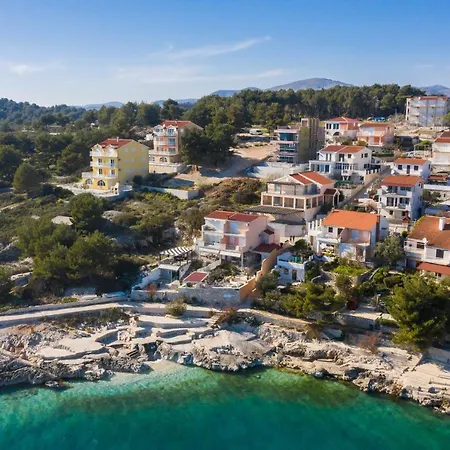 Av Rako * Trogir