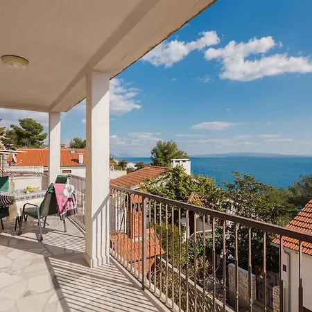 Apartment Av Rako